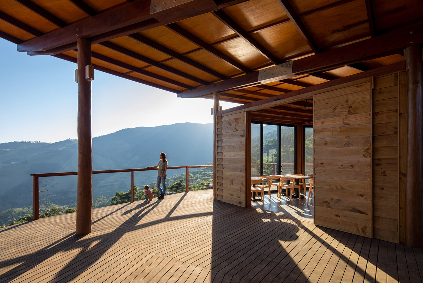 Circular shaped restaurant. Project responding to the local economic needs