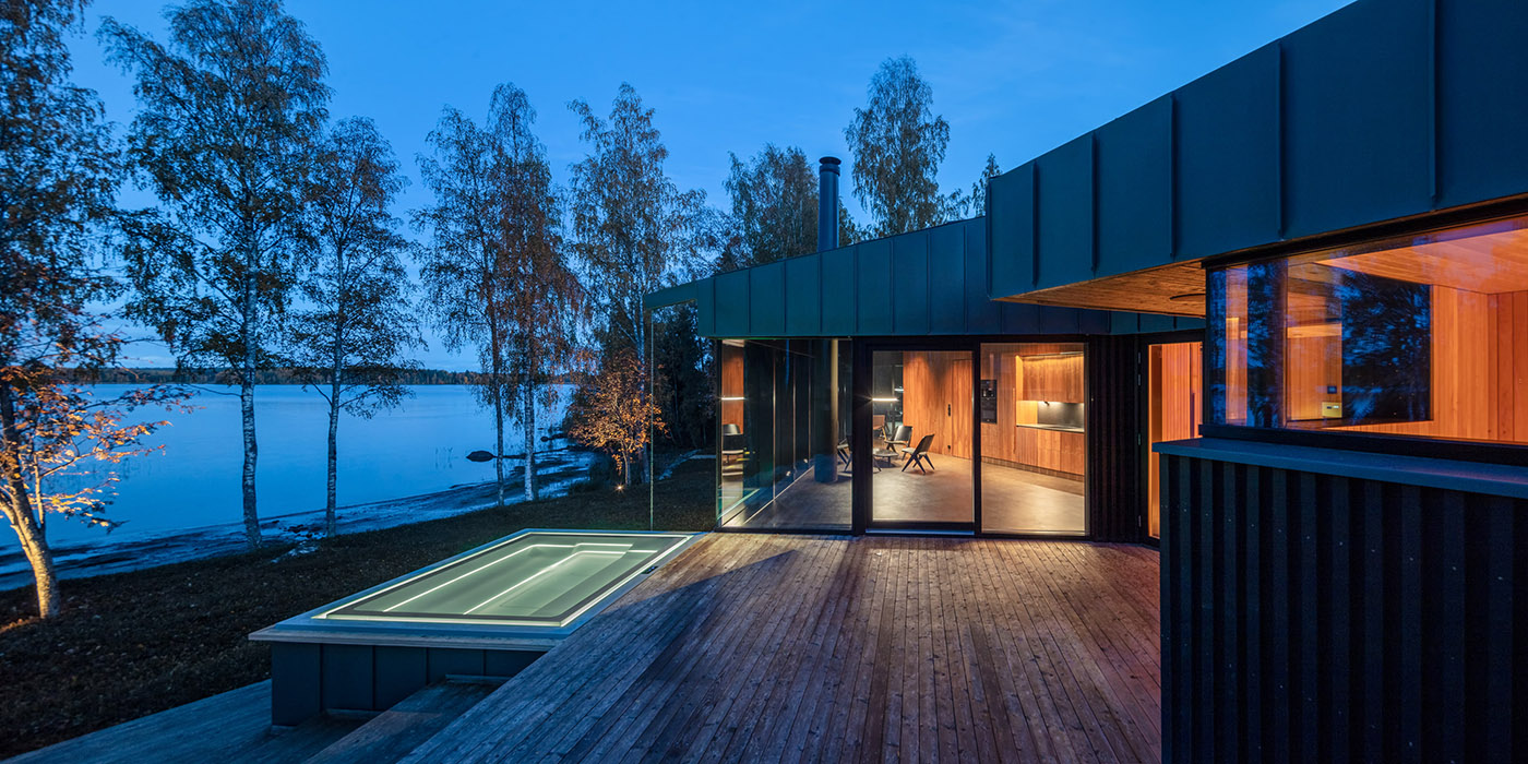 Pine and birch forests and views of the lake: the views create harmony in the Square House