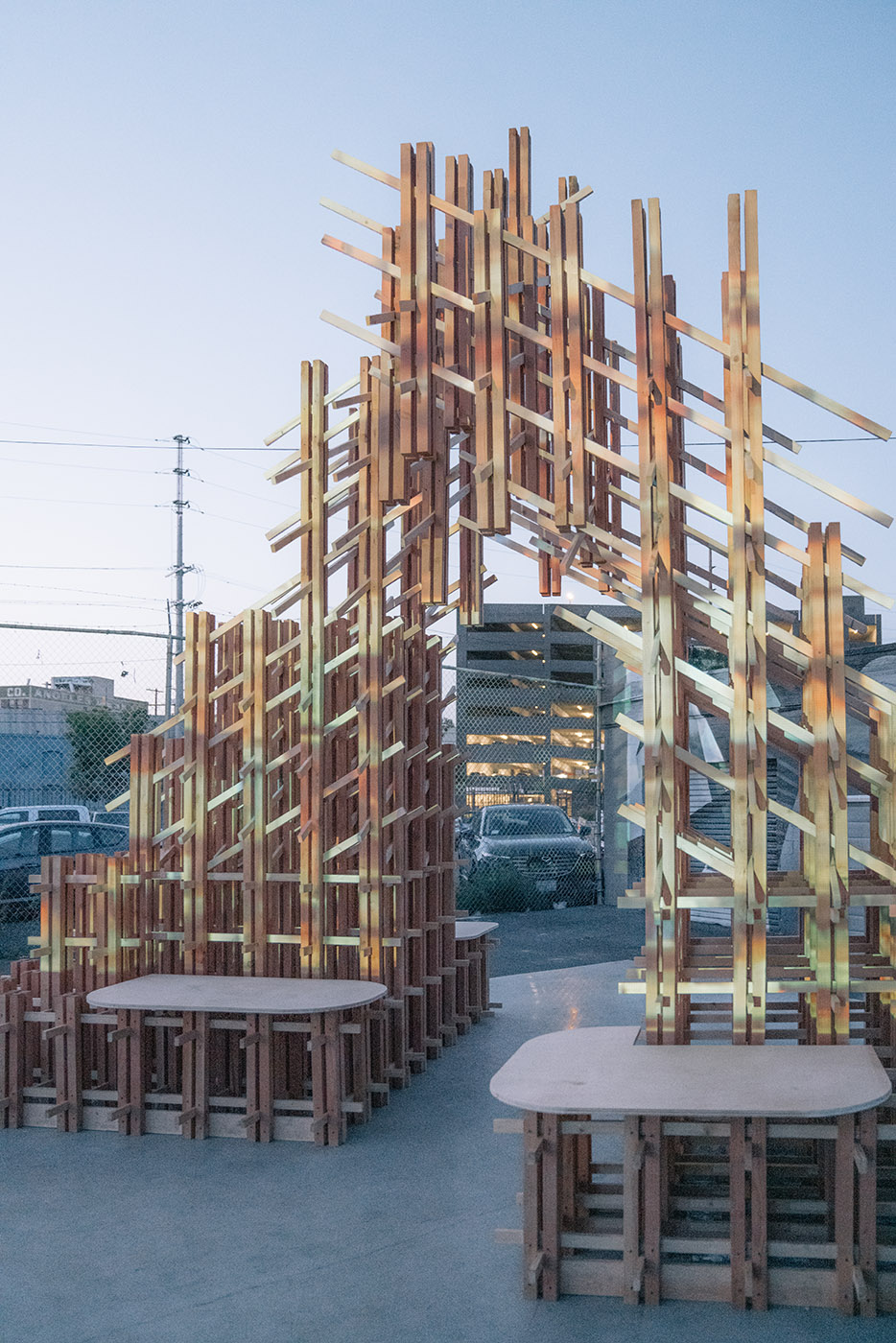 Mori. A wooden installation in Los Angeles that conceptualises the sense of togetherness
