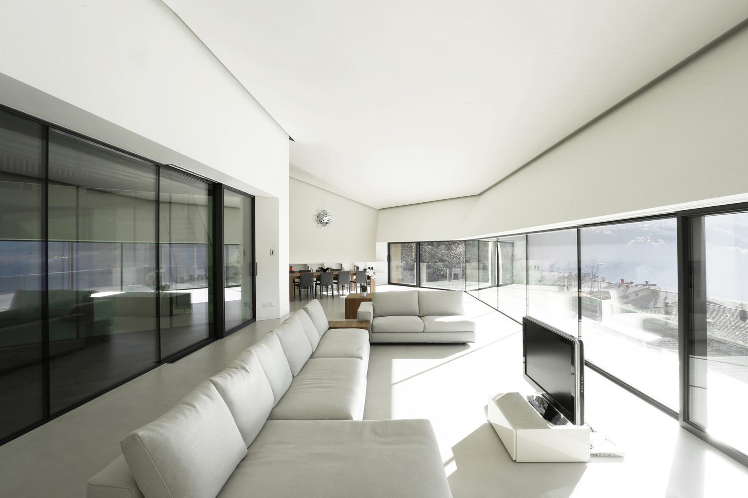 Villa su un terreno in pendenza
