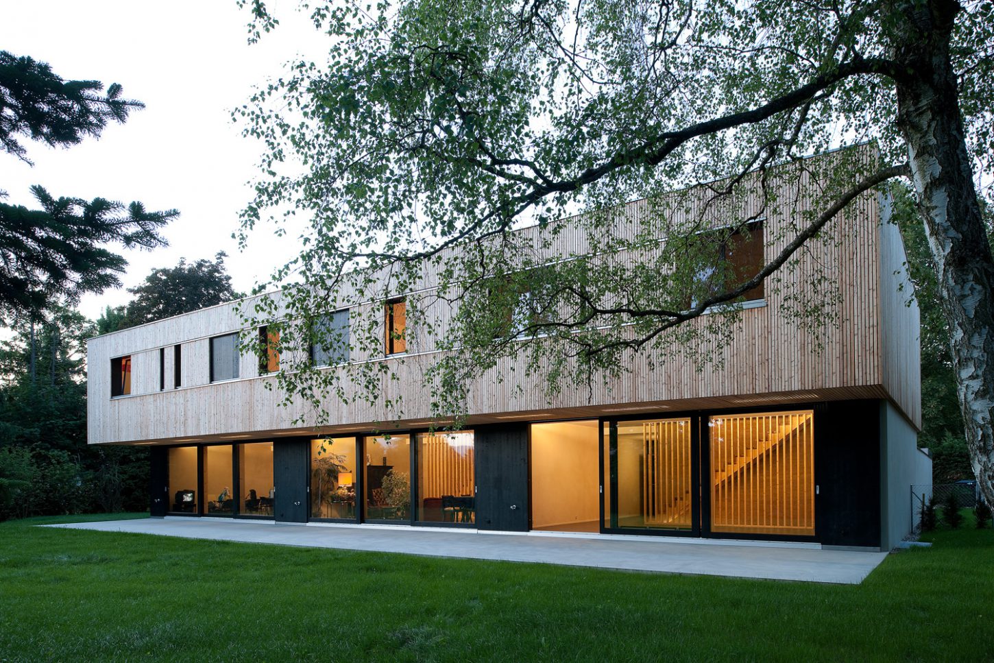 Villa moderna de madera