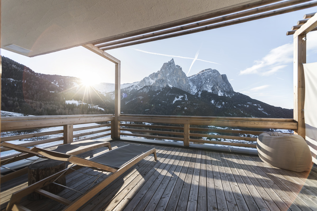 Hotel between the Alps