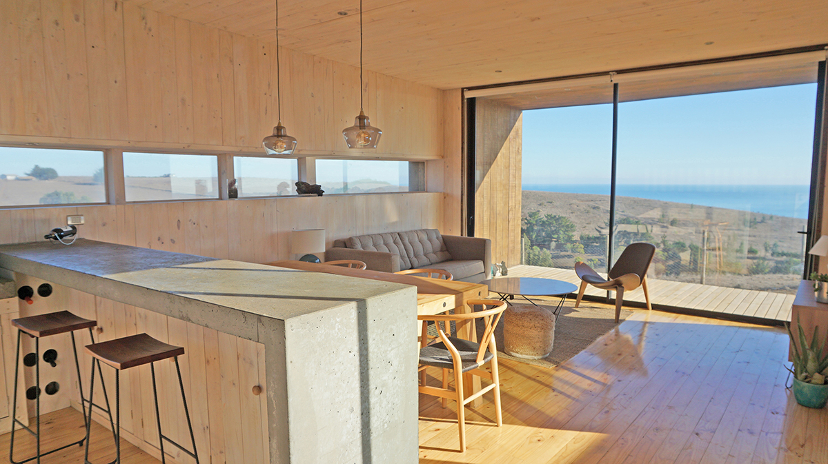 Abitazione in legno con vista oceano