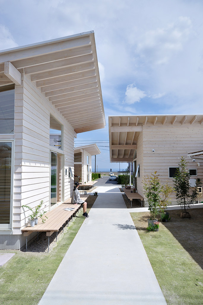 cubierta de madera complejo residencial