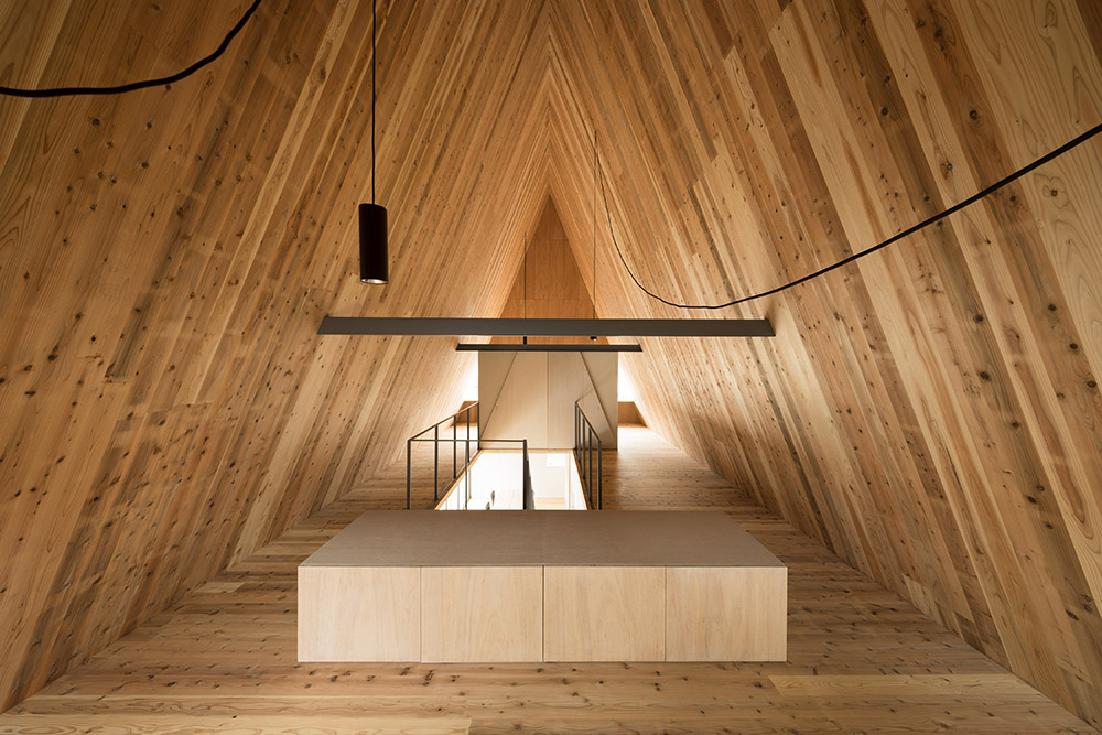 Triangular attic in wood