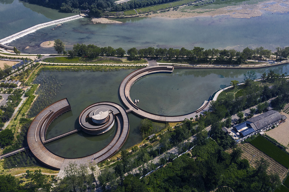 Padiglione circolare in legno