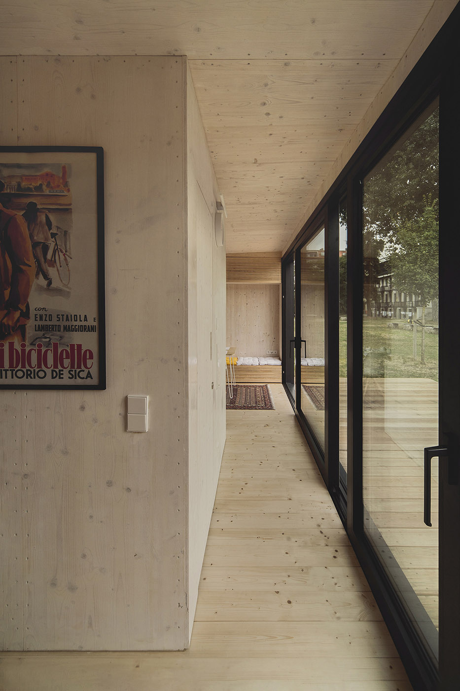 Modulo abitativo in legno con terrazza