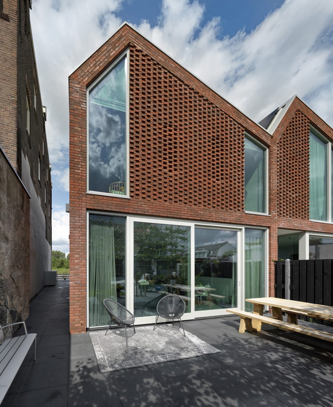 Maritime character for three homes in Rotterdam.