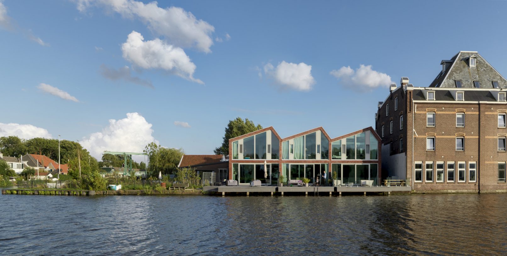 Maritime character for three homes in Rotterdam.