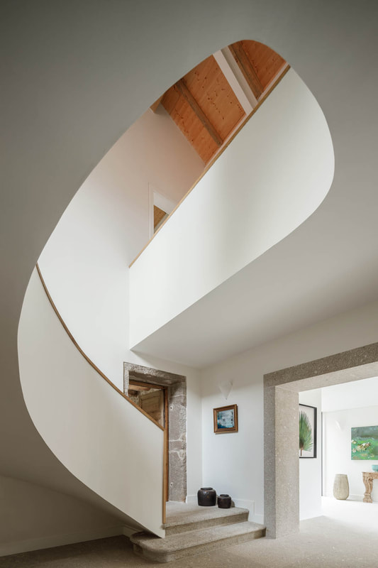 Property dating back to the 18th century in Porto. Each redesigned area becomes a unique venue
