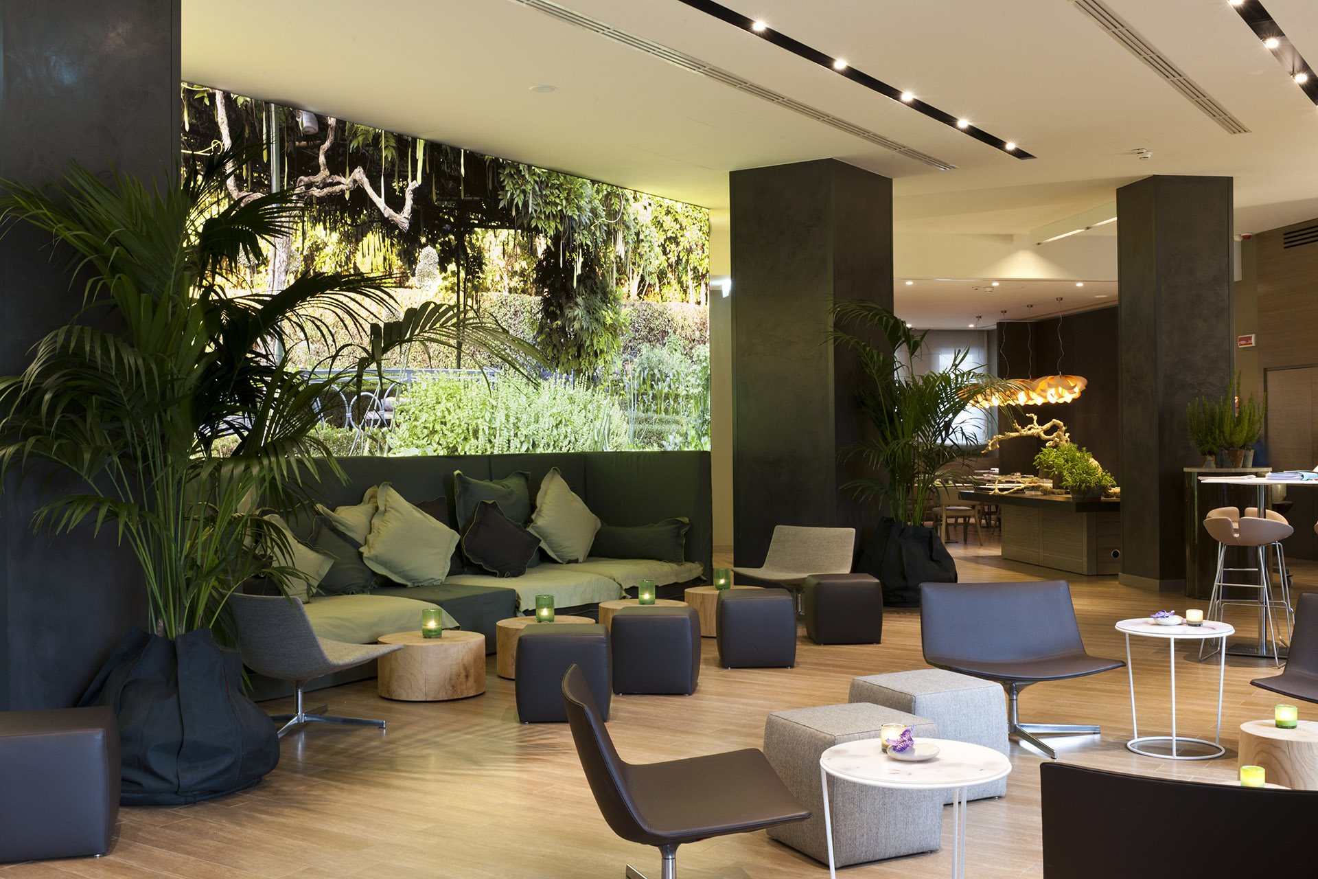 Sustainability in an urban context. Ecological hotel belonging to the Starhotels Group in Milan