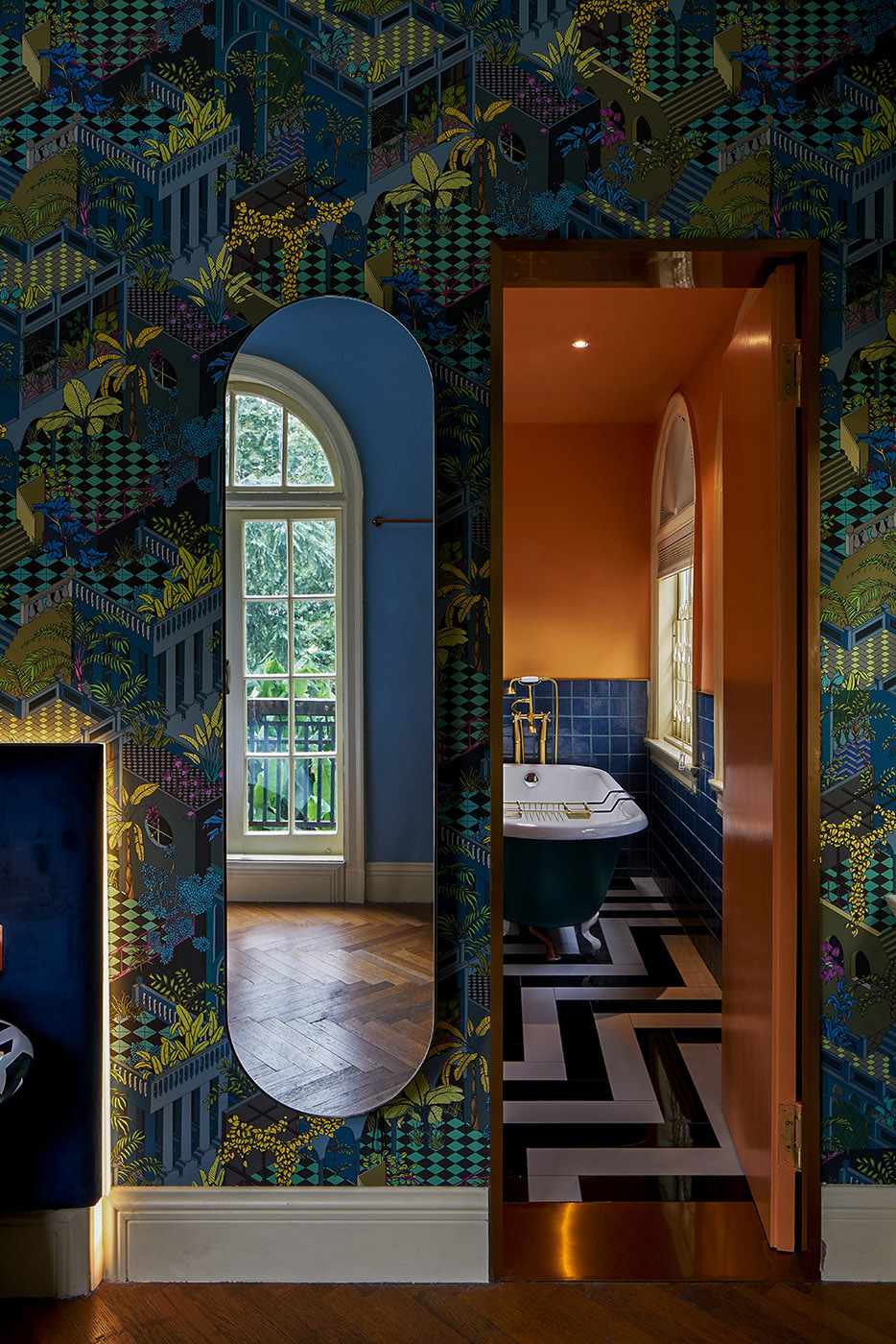 Nuovo look per l'antico YMCA Hotel: design all'insegna della sorpresa e dell'umorismo