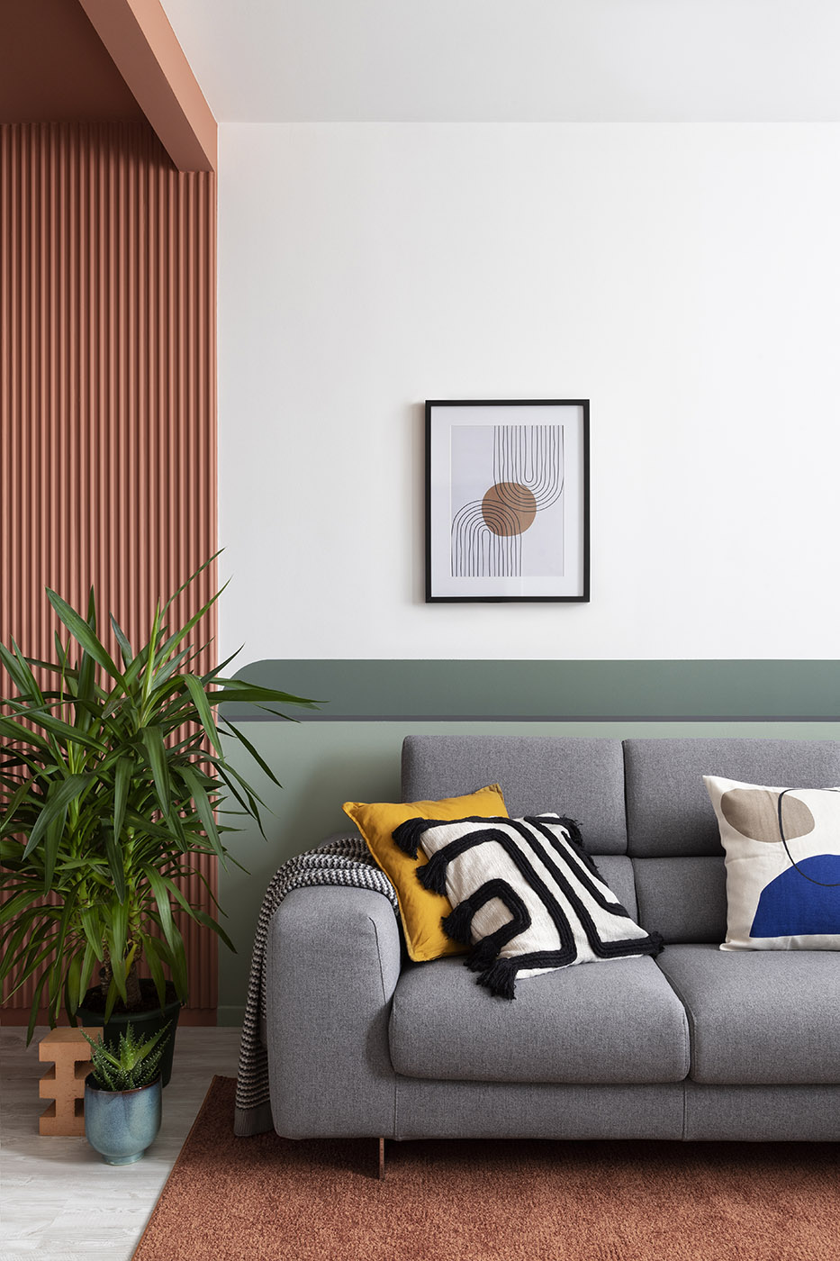 The material and the colour of a mini-apartment in Milan