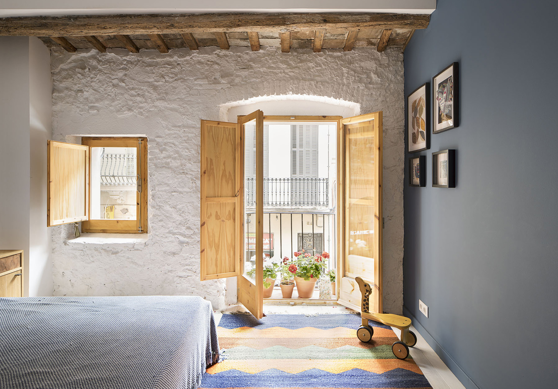 A total renovation of Asturias, a unique townhouse between tradition and modern elegance