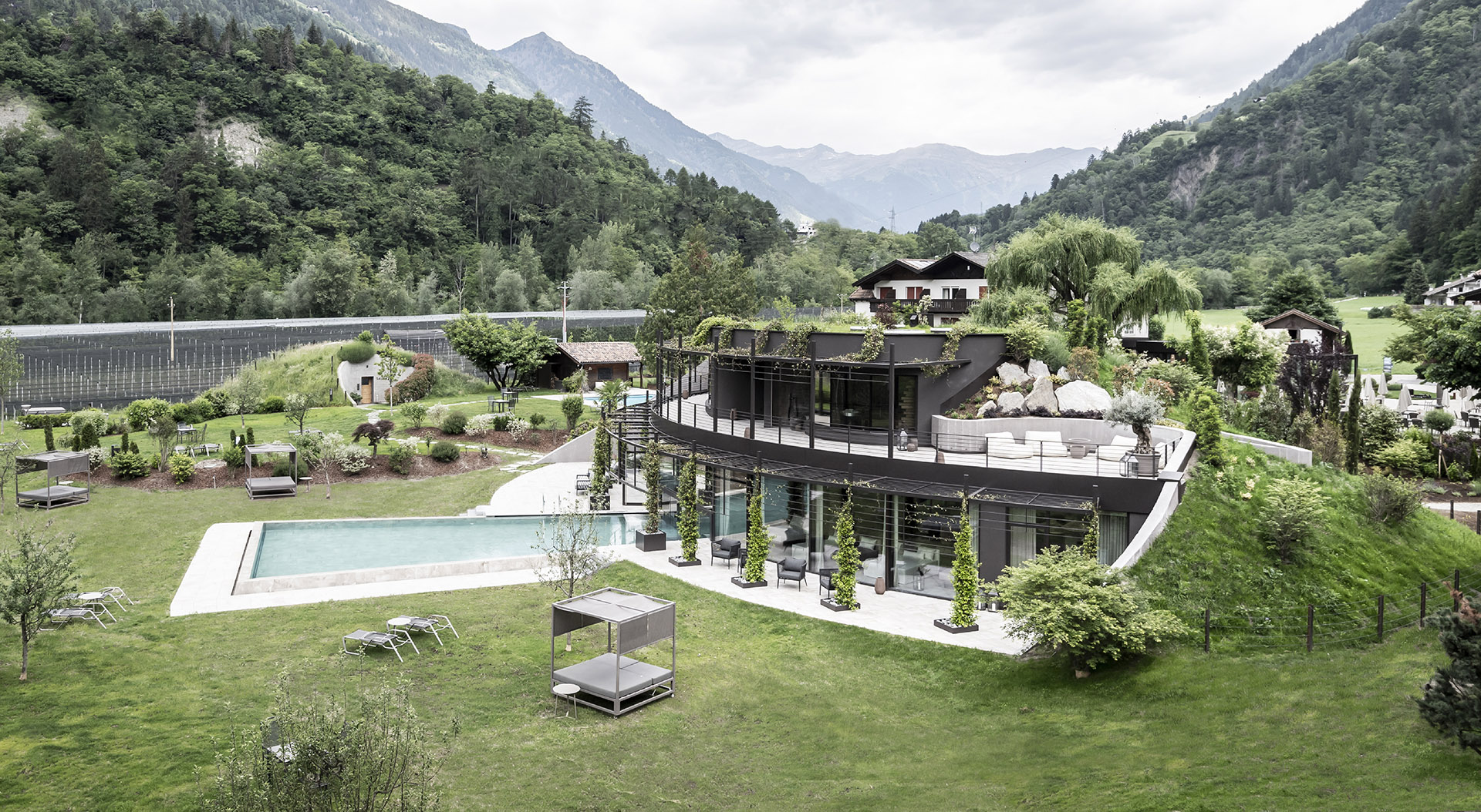 Apfelhotel Torgglerhof: In full bloom. A new generation on its way to transforming a historic place into a space dedicated to indulgence of the senses
