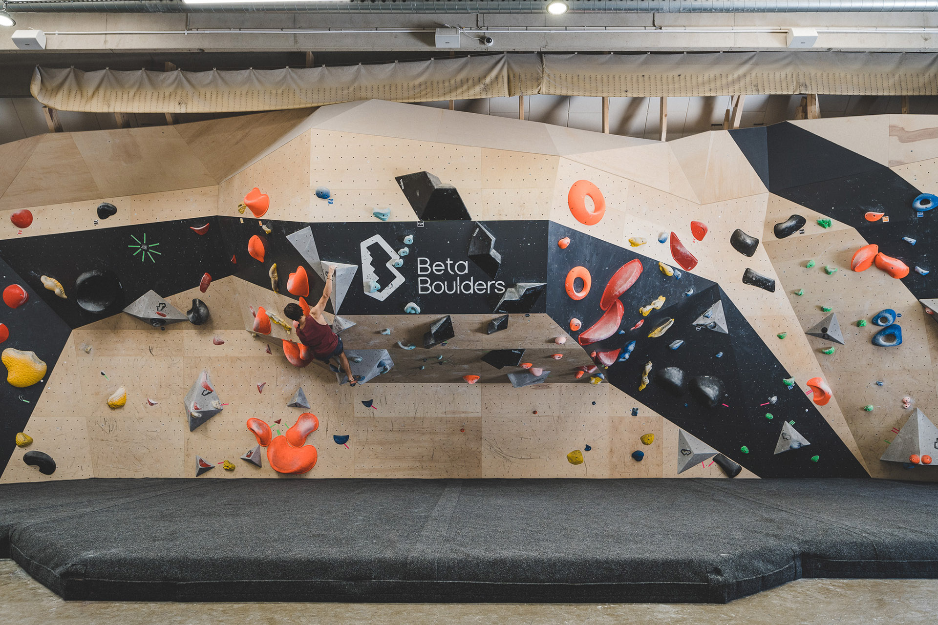 Renovation of a gym in Copenhagen with the Beta Boulders concept, providing a sports life in a pleasant atmosphere