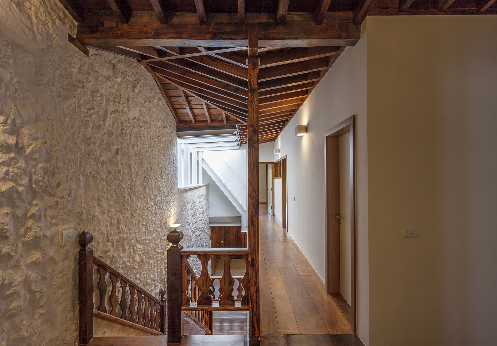 The house Tabares de Cala reclaims its function after decades of neglect