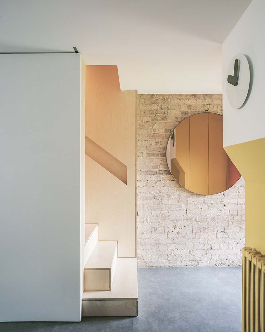 Restyling of a Maisonette in Notting Hill. Design for a physical experience of space