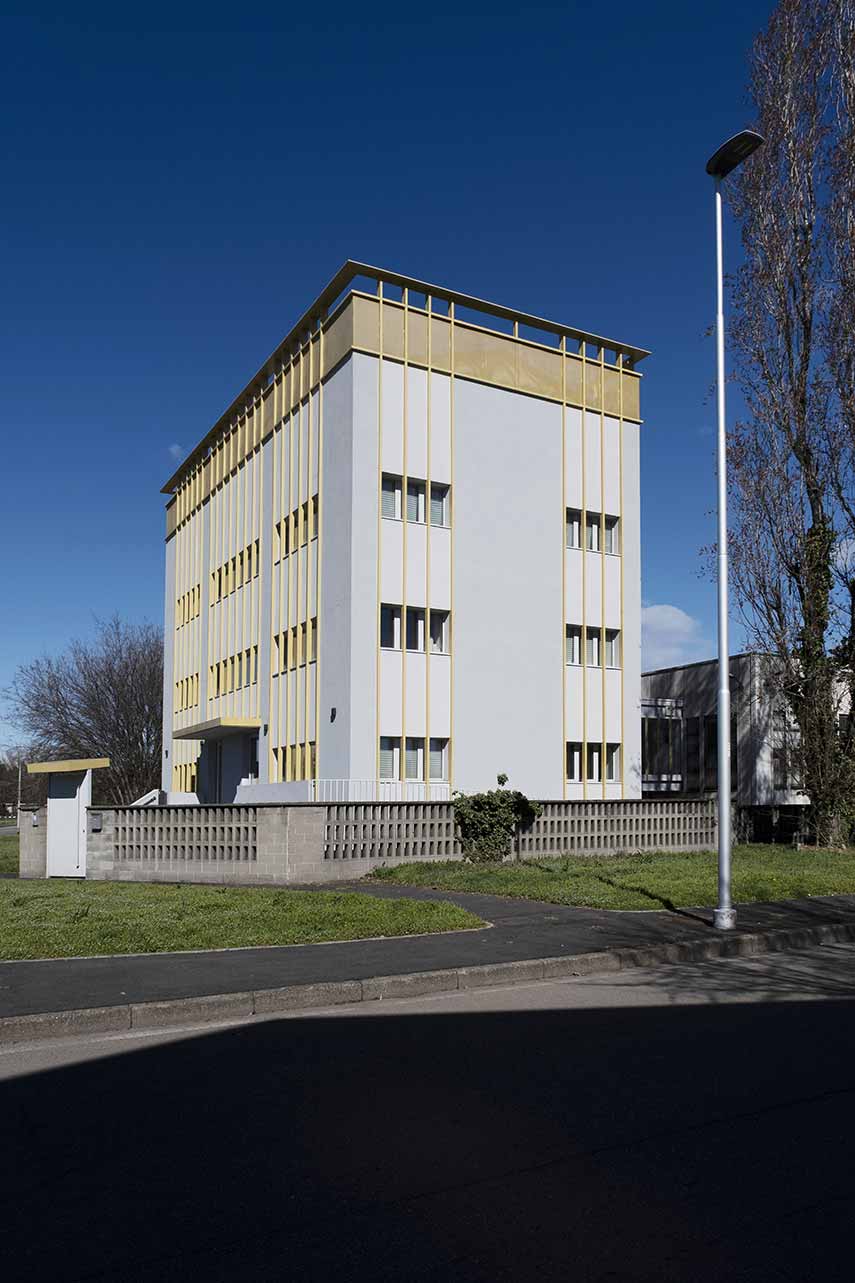 A New Dimension in Industrial Architecture: Metamorphosis of the Mec Pac Complex