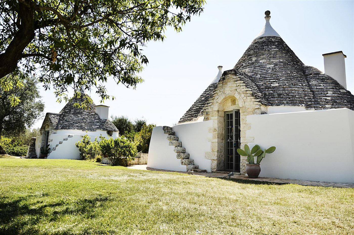 Rénovation d'une villa dans le sud de l'Italie. Entre bâtiments typiques et environnements confortables