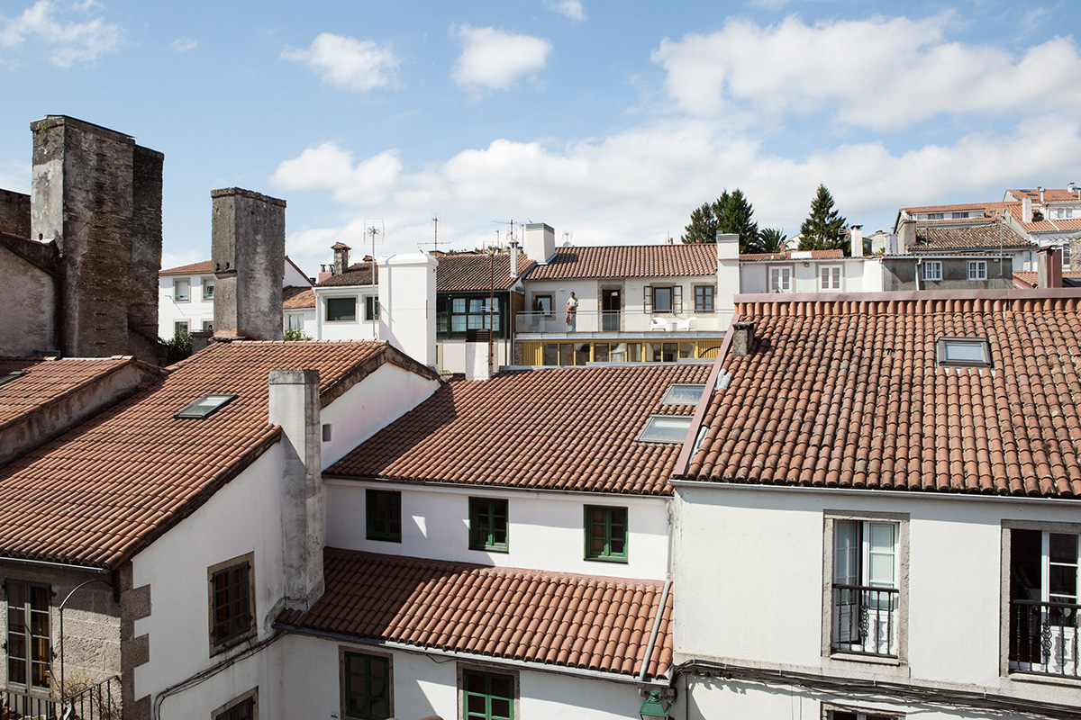 Edificio ristrutturato in un quartiere residenziale