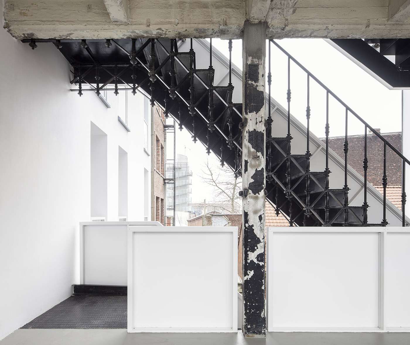 Internal courtyard between old and new