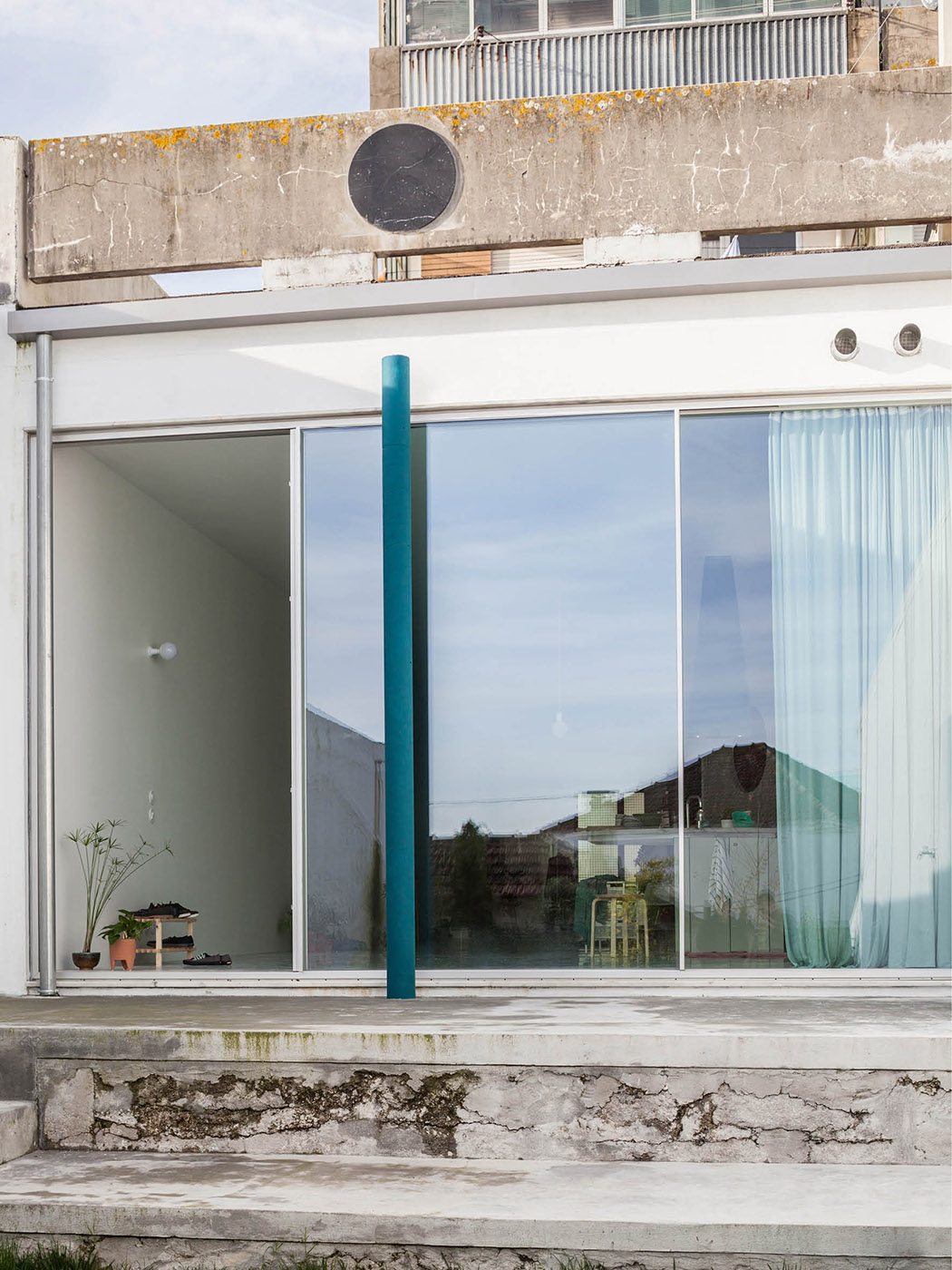 sliding door in glass and black metal