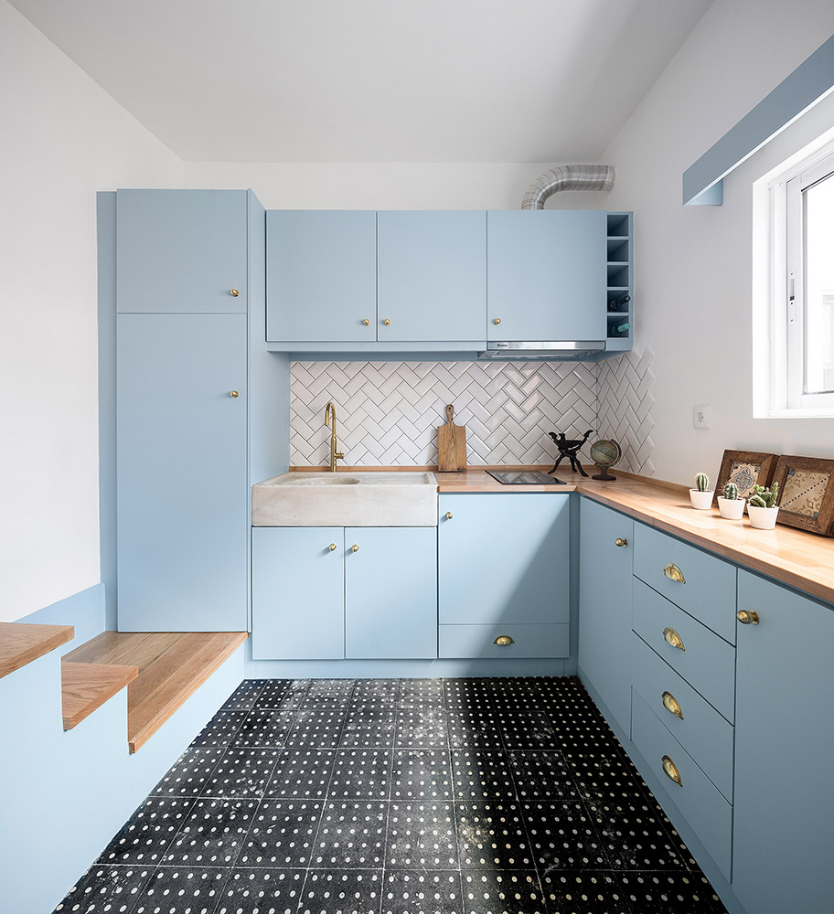 House Zaire, renovation of a very small modernist apartment