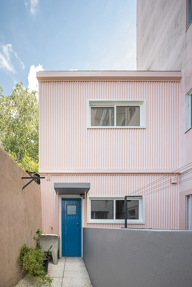 House Zaire, renovation of a very small modernist apartment