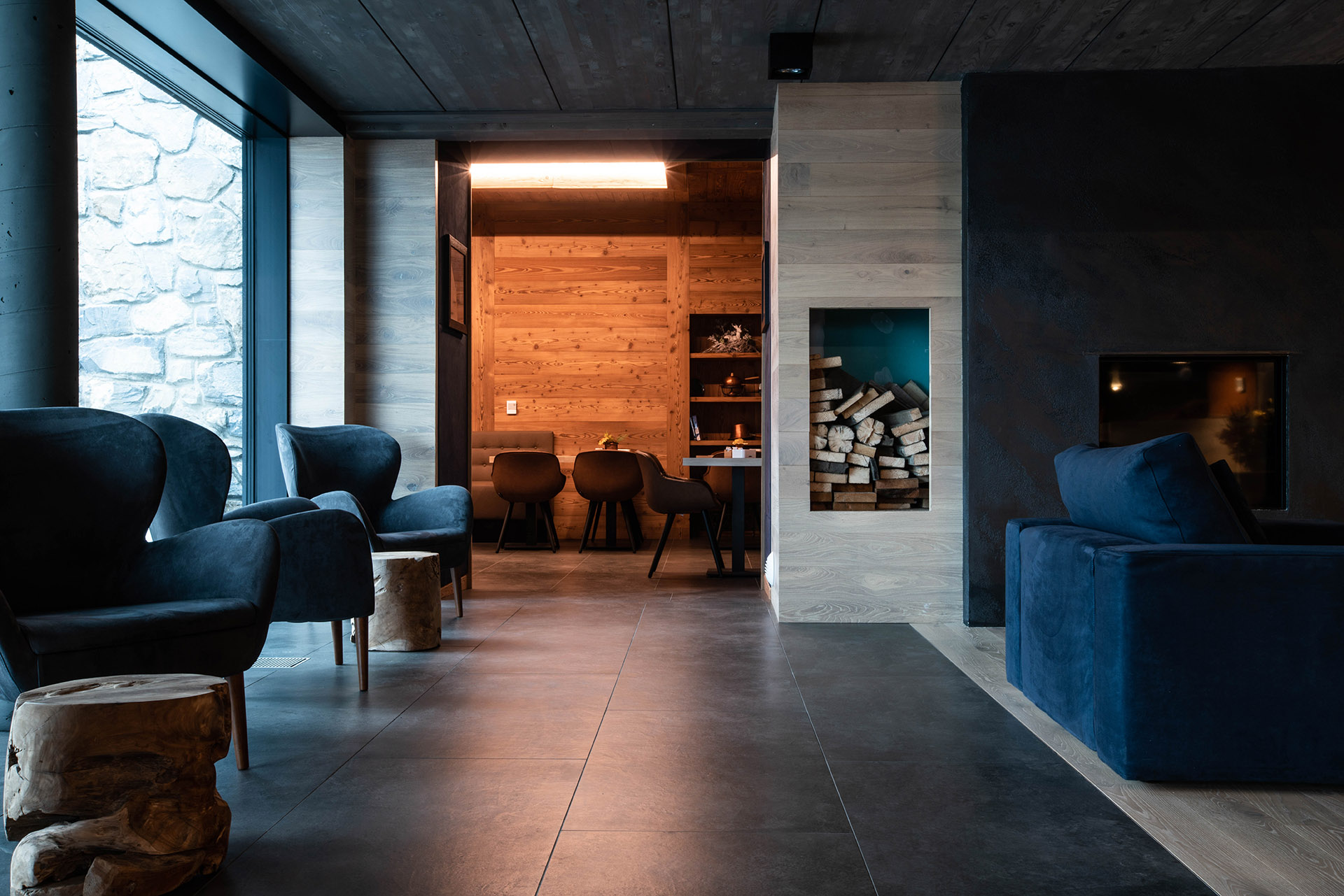 Hotel Re delle Alpi with Ariostea cladding