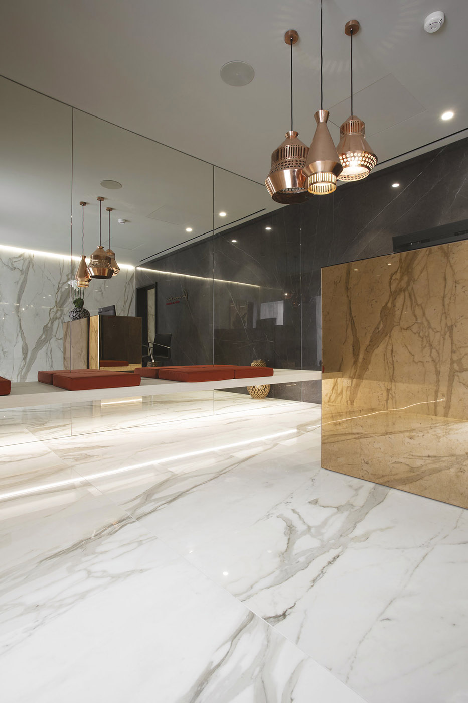 MareMarePinetaResort a Milano Marittima con rivestimenti Fiandre