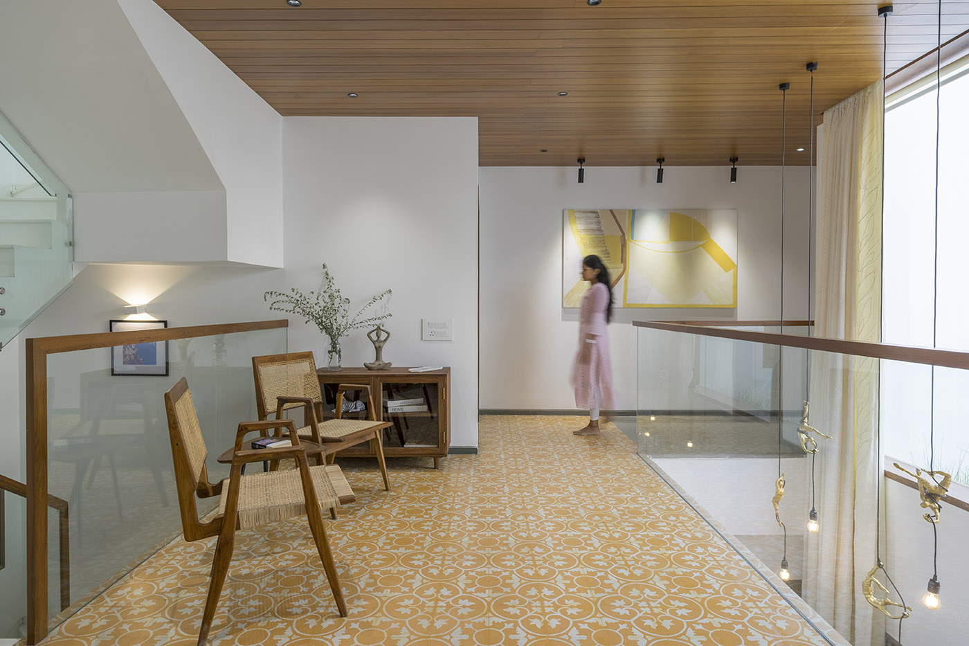 Courtyard House, from the traditional Indian court house in Madras, a place that embraces both nature and family