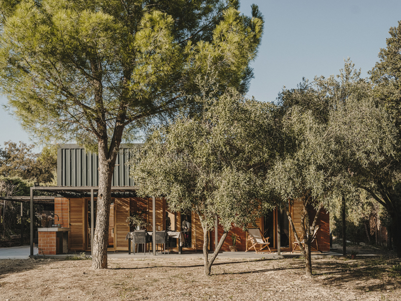 It is all about efficiency and simplicity that does not give up on beauty: Casa en Cerros