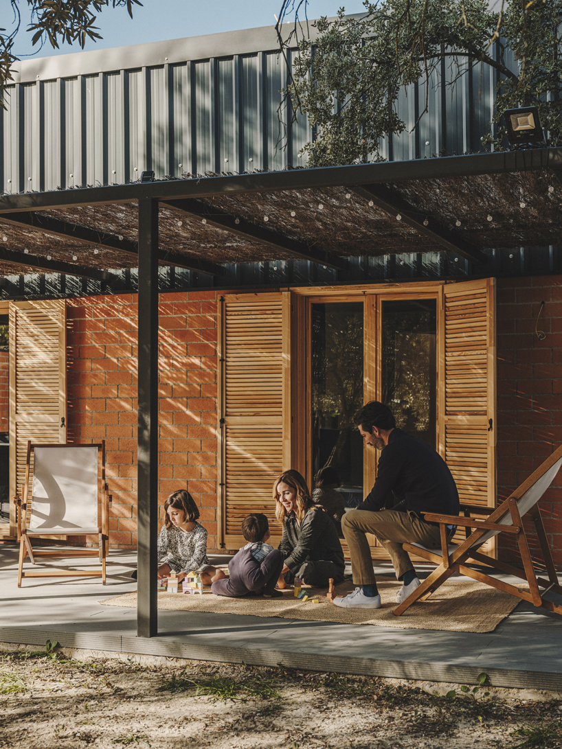 It is all about efficiency and simplicity that does not give up on beauty: Casa en Cerros