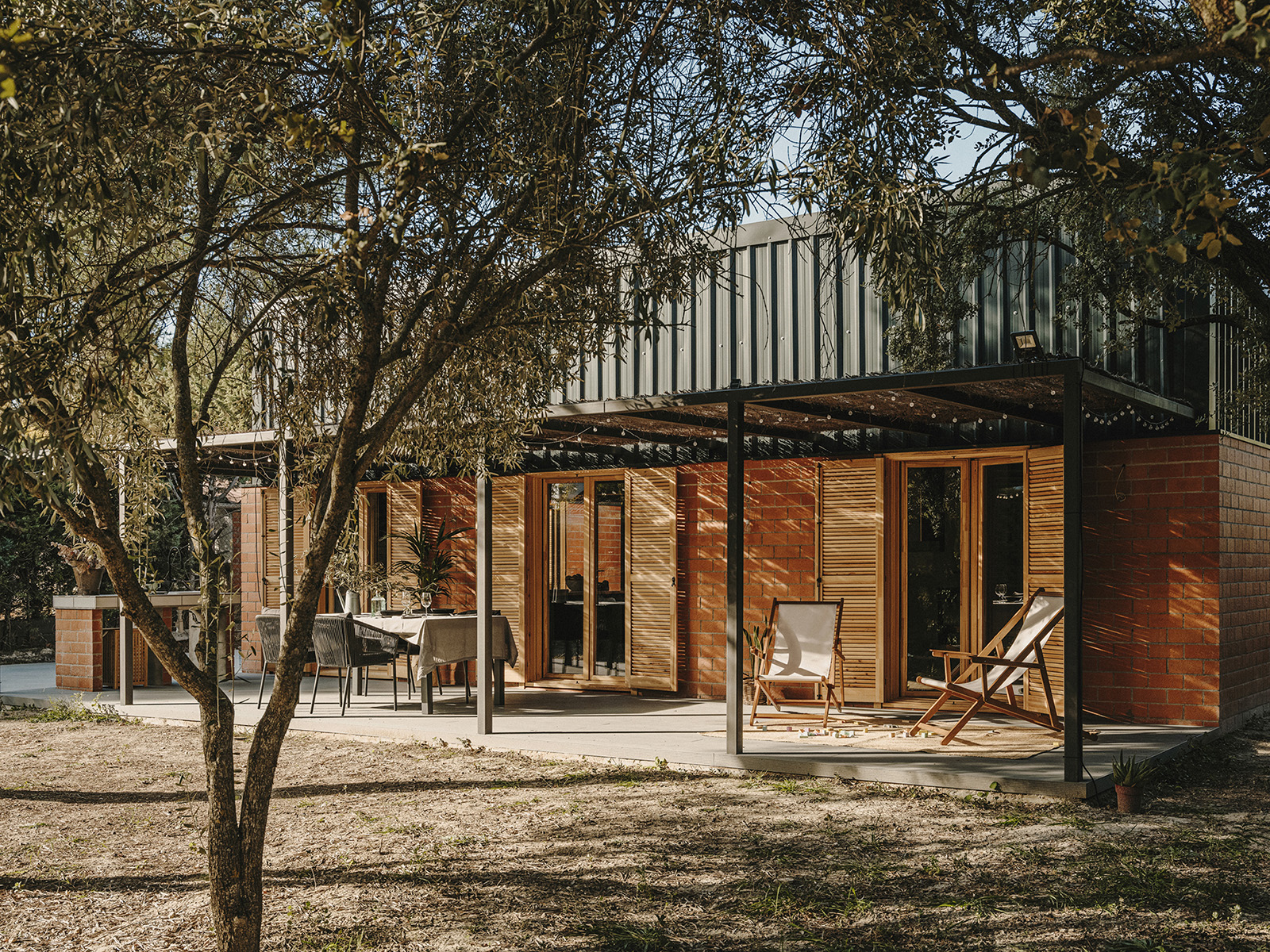 It is all about efficiency and simplicity that does not give up on beauty: Casa en Cerros