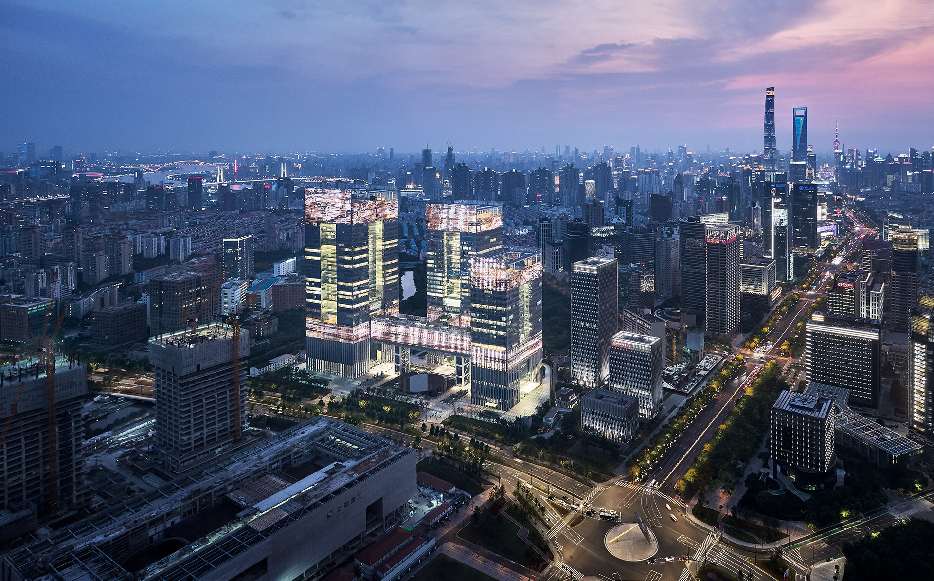 Three identities and a unified architectural aesthetic. The three towers of the Shanghai International Financial Center