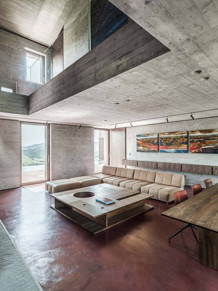 Rigor compositivo y rico programa funcional de la AP House en Urbino