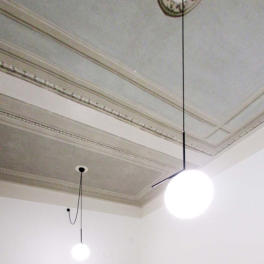 Recuperación del edificio en via Matteotti 189. Líneas puras y frescos