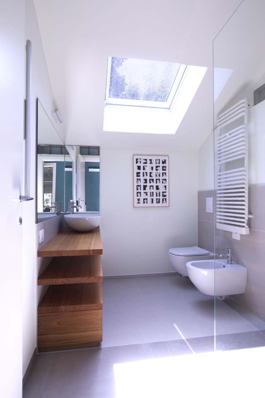 Villa muItifamiliare immersa nel verde, design sartoriale a servizio dei residenti