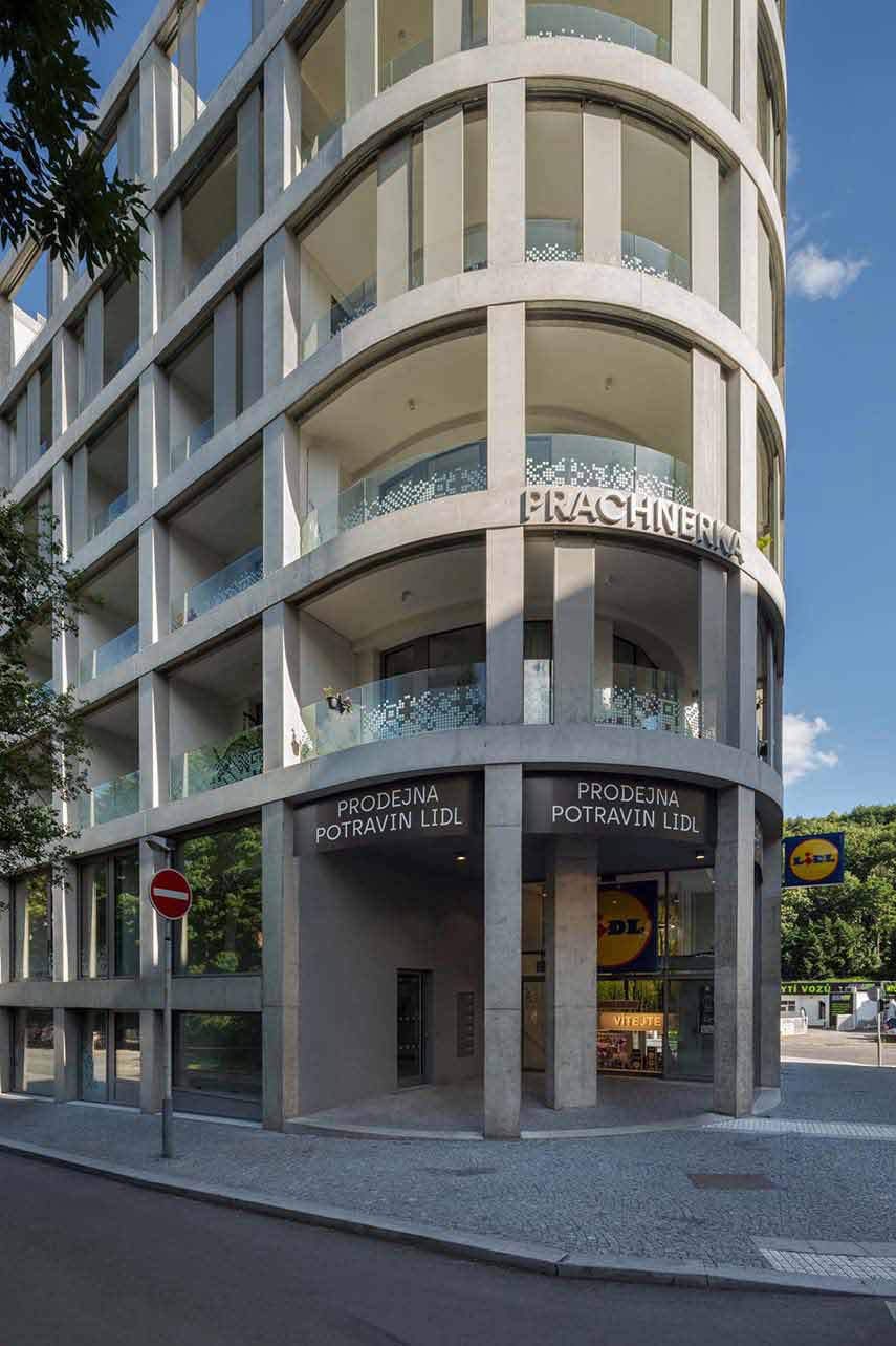 Prachnerova: un esperimento di integrazione urbana e design funzionale