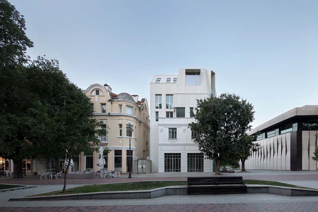 Restyling residential building LH - arkitectureonweb