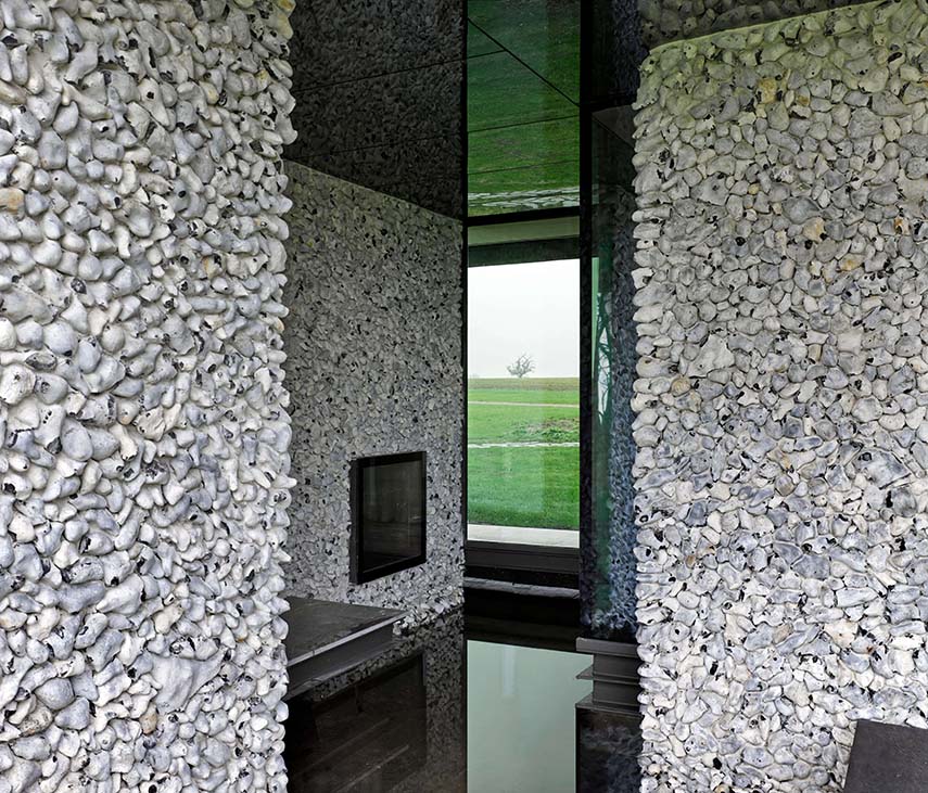 Flint House: living in a work of art