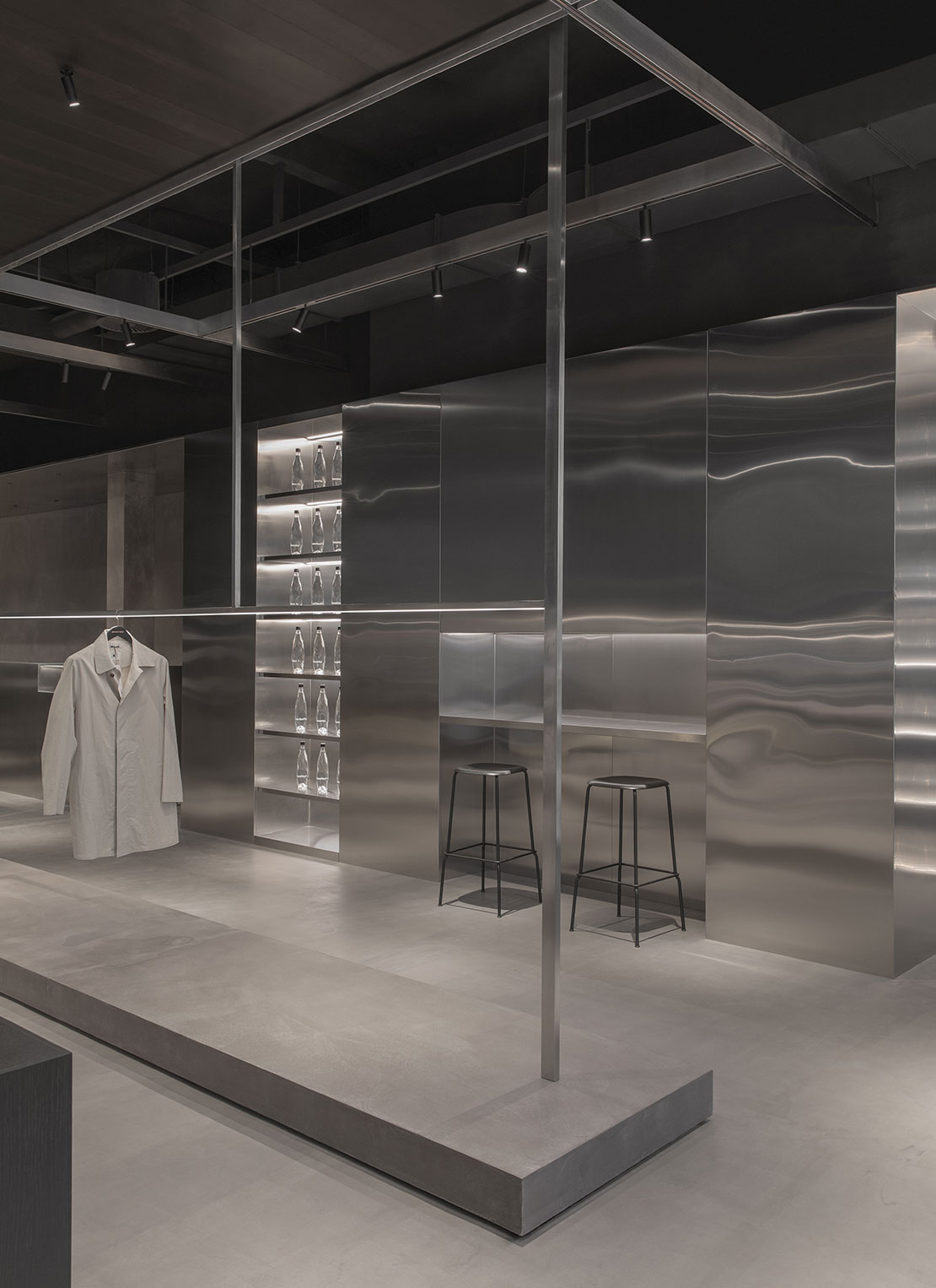 New futuristic design by Francesc Rifé for Nino Álvarez in Madrid