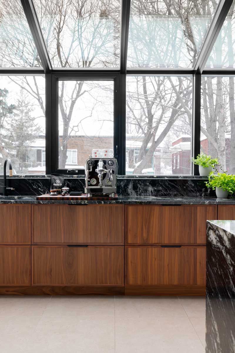 La Maison Côte-Sainte-Catherine : lumière et poésie dans un espace retrouvé