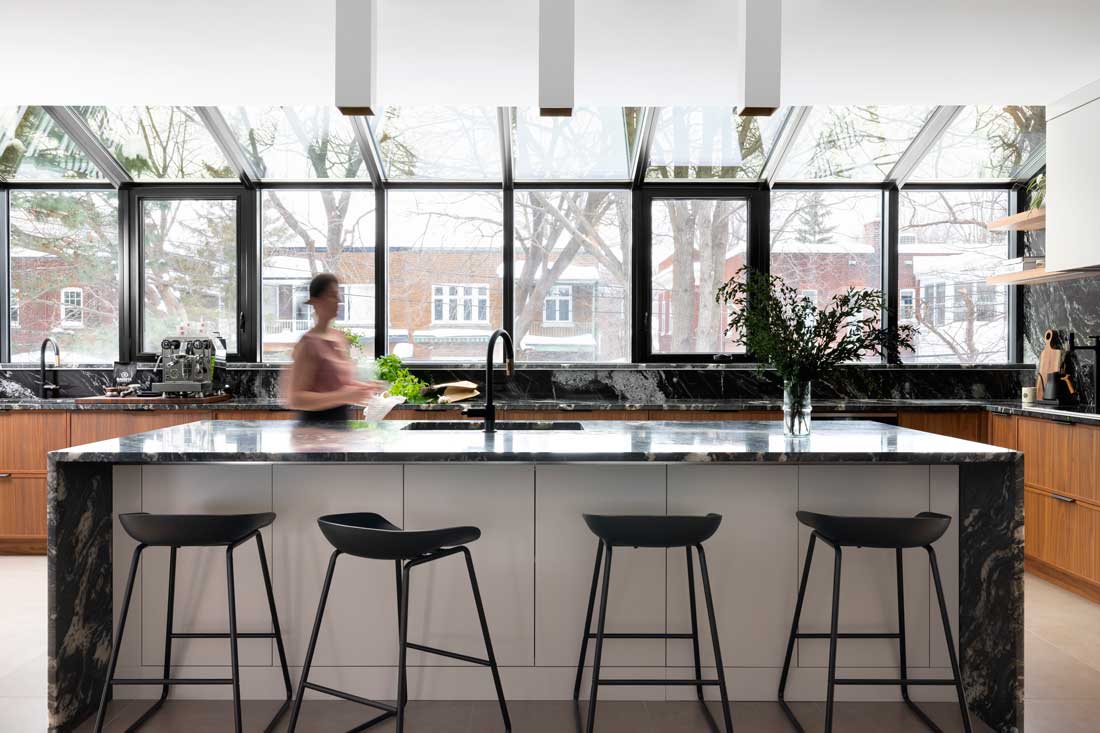 The Côte-Sainte-Catherine House: light and poetry in a rediscovered space