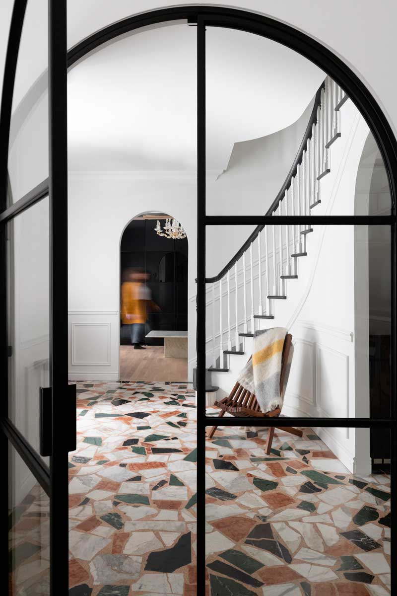 La Maison Côte-Sainte-Catherine : lumière et poésie dans un espace retrouvé