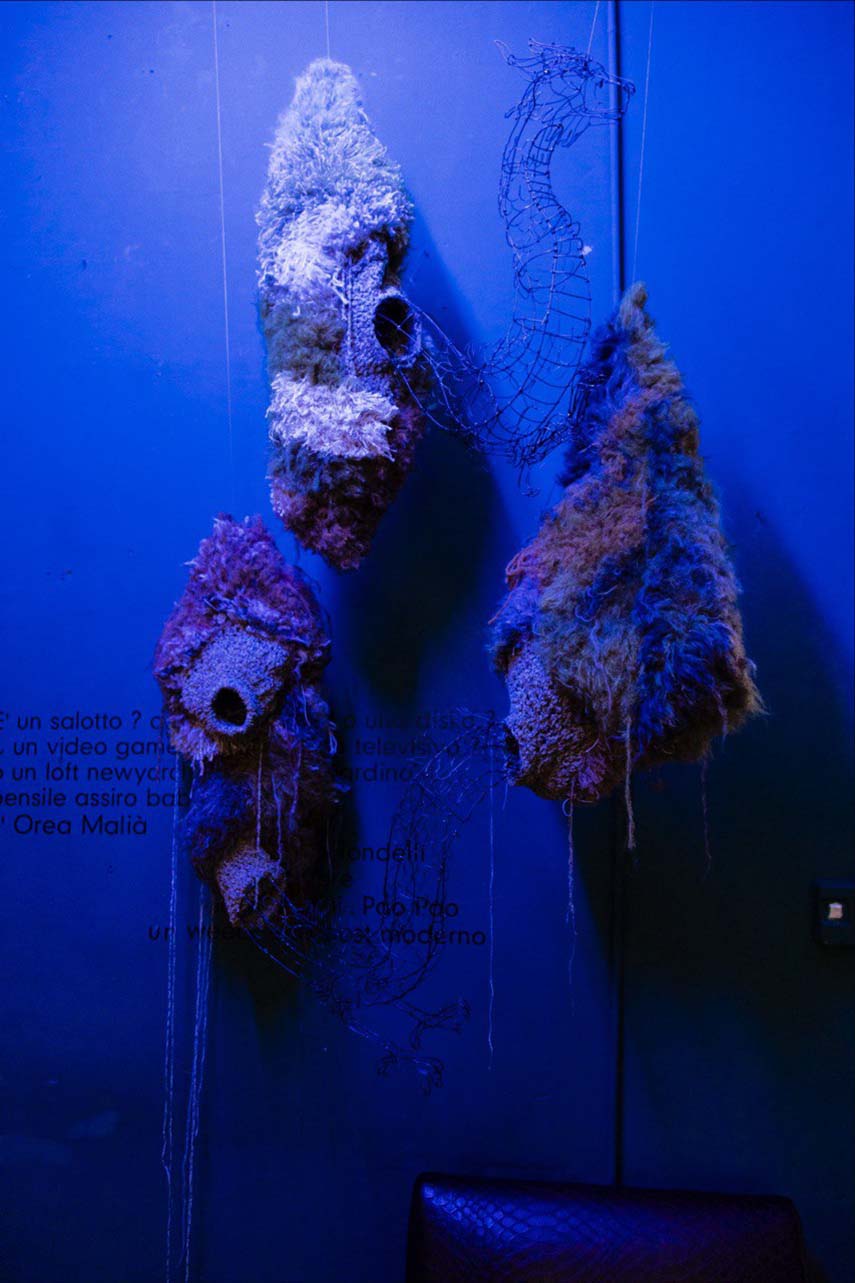 U INVERSE | Tissages de matière entre lumières et ombres amènent l'art dans le quotidien