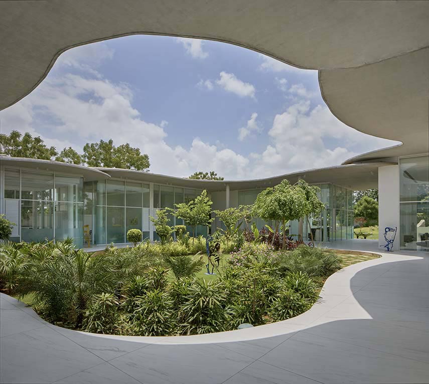 Trascender el espacio de trabajo convencional: edificio Amoeba 2.0