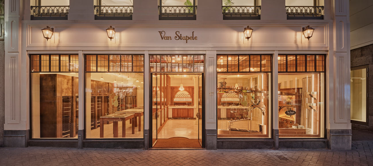 Biscotti ed Interior design? Van Stapele, la bottega rinnovata con magia