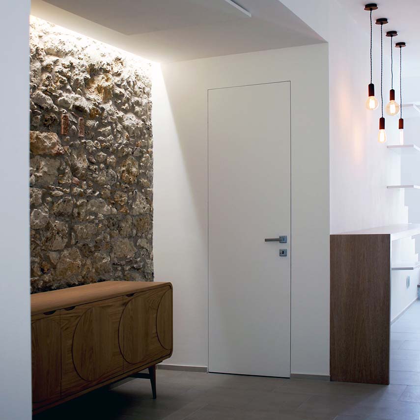 Nuevos interiores contemporáneos y consolidación de lo antiguo: Casa SAVY